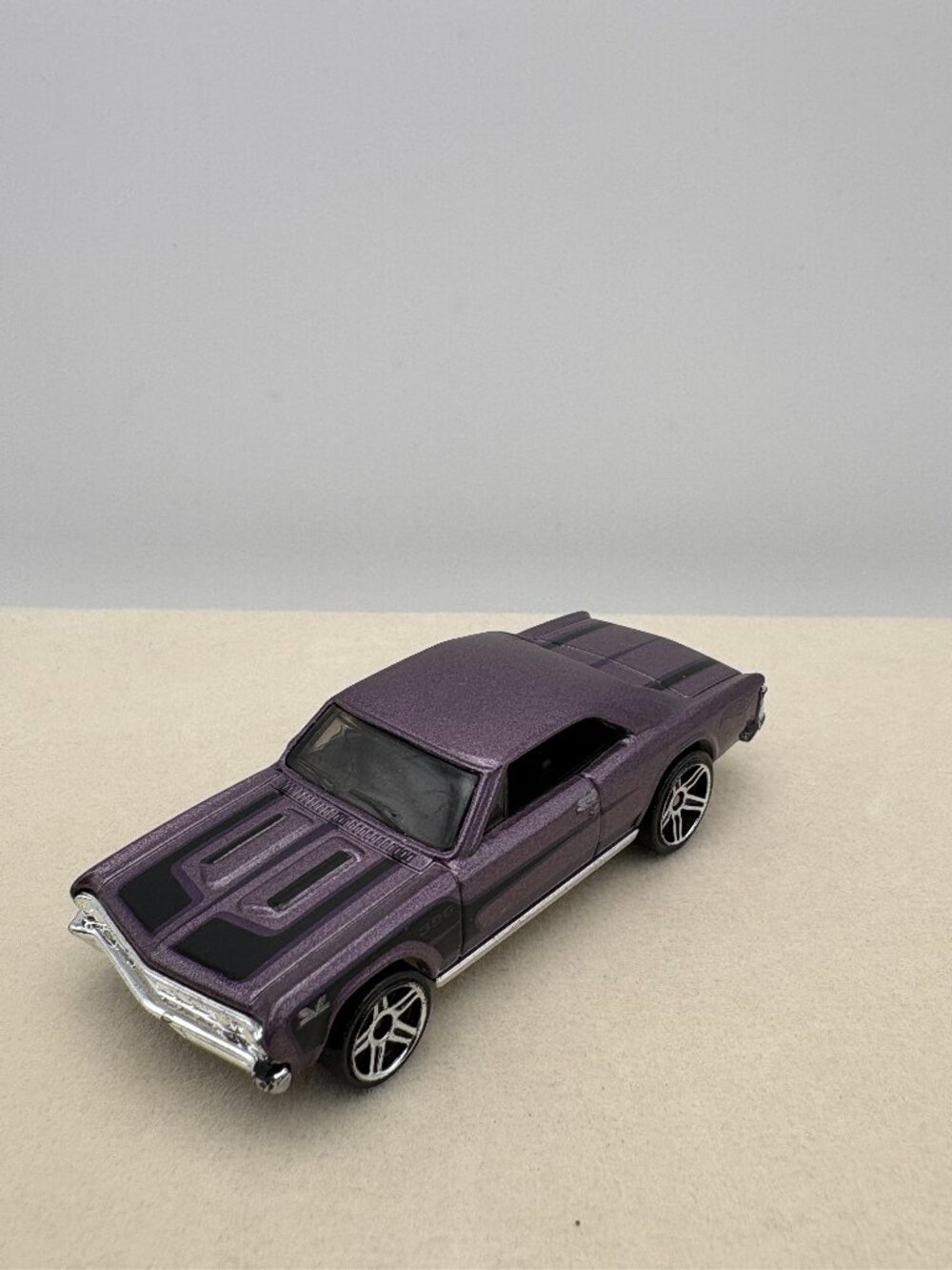 1967 Chevy Chevelle SS 396 Collectible 1/64 Scale Diecast Diorama (SKU: 762TO)